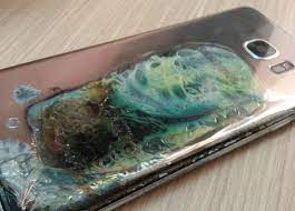 بالصور جوال جالكسي s7 ايدج يشتعل بالنيران فجأة مما أعاد ذكريات كارثة نوت 7 samsung phone samsung galaxy s7 edge samsung