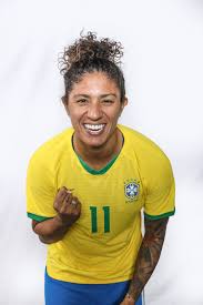 A atacante cristiane usou as redes sociais para desabafar após ficar fora da convocação da seleção brasileira feminina para os jogos olímpicos de tóquio. Minha Copa Cristiane E O Encontro Com A Taca Do Mundial Confederacao Brasileira De Futebol