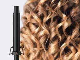 Questo accessorio per capelli ricorda molto un twist di metallo doppio che funziona come un cavatappi per fissare la chioma in disordine. Ferro Per Capelli Ricci Morbidi In Ceramica Gt22 110 Bellissima