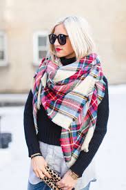 Comment Porter Mettre Grosse Echarpe En Laine Grosse Echarpe Echarpe Laine Echarpe Plaid