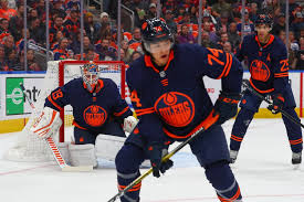 He was drafted in the fifth round in the 2015 draft by the edmonton oilers and played for the seattle. Fkgxujfrzkv3sm