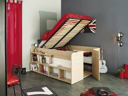 Ein großer kleiderschrank mit 2 türen, eine eingebaute kommode und das eigene bücherregal hilft, um ihre zu gehören und. Stauraum Hochbett Space Up Baltimore Eiche Weiss Massivmoebel24 Com Mobel Aus Massivholz Gunstig Online Kaufen Kostenloser Versand