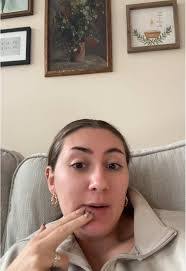 Samantha Wareham's Instagram, Twitter & Facebook