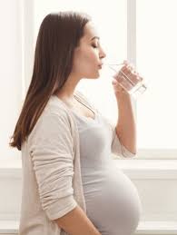 Saat ibu yang sedang hamil mengalami sembelit dan mengejang terlalu kuat ini tidak diperbolehkan. Tidak Minum Vitamin Saat Hamil Bahaya Enggak Sih Kumparan Com