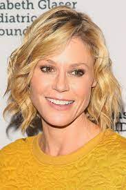 The 50 Best Hair Hacks Of All Time Hair Styles Julie Bowen Hair Short Hair Styles