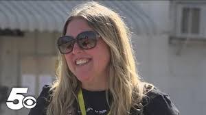 Roxie Hall's Instagram, Twitter & Facebook