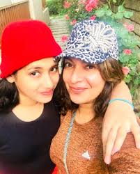 Divya Seth Age, Husband, Children, Family, Biography » StarsUnfolded