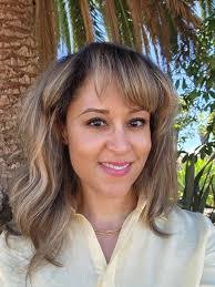 Lauren Davenport's Instagram, Twitter & Facebook