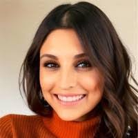 Diana Yniguez's Instagram, Twitter & Facebook