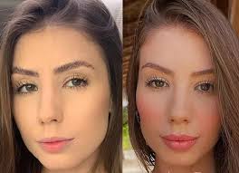 A atriz Maria Casadevall e namorada, a musicista Larissa Mares, conferiram  um desfile na SPFW, na tarde deste domingo (12), em uma aparição pública  rara do casal. Maria, inclusive, caprichou na maquiagem,