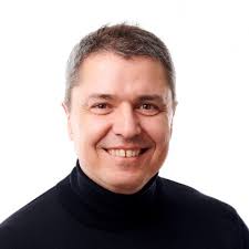 Biz überrumpelt war ich ja schon. Aber dann hab ich mich sehr gefreut, mit… 