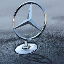 Pin By Kenna Ashton On Best Car Wallpapers Background Images 4k Hd In 2020 Mercedes Logo Mercedes Benz Logo Mercedes Benz