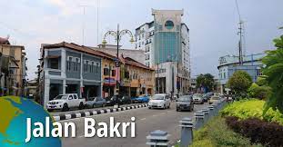 It was named after dato abdullah bin jaafar, the state commissioner from 1906 to 1912 and dato' menteri besar (chief minister) of johor from 1926. Jalan Bakri Muar