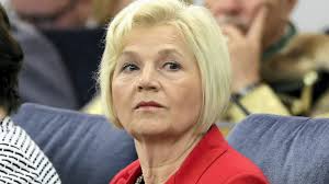 Aby mogła objąć stanowisko, zgodę musi jeszcze wyrazić senat. Ccea6lo53hpngm