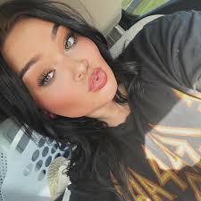 ISO someone to do a 15 yr olds Prom hair and makeup for April 27th