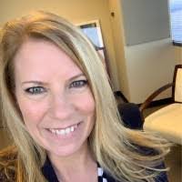 Tamara Peloquin's Instagram, Twitter & Facebook