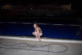 With pauline etienne, laurent capelluto, mehmet kurtulus, babetida sadjo. Your Summer Guide To Breaking Into Public Pools