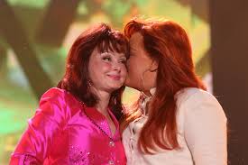 Wynonna Judd 'lost it' rehearsing for tour without late mom Naomi