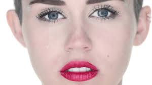 Miley Cyrus Wrecking Ball تعلم الإنجليزية مع الأغاني الإنجليزية Youtube