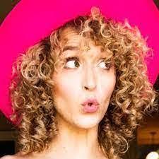 Ginger Connelly's Instagram, Twitter & Facebook