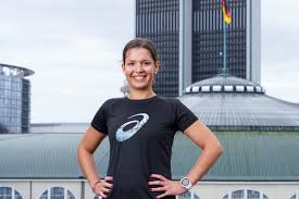 Meine vorfreude ist riesig und meine motivation, dort alles zu geben, noch größer. Marathongirl Anna Wellbrock Die Gesellige Mainova Frankfurt Marathon