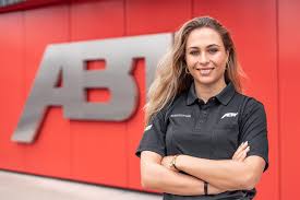 2021 startet die dtm in eine neue ära. Sophia Florsch Dtm Ist Fur Frauen Fairer Geworden