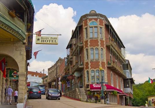 Attractions - Eureka Springs Historic Downtown