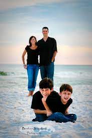 Google Image Result For Http Www Barefootsnapshots Com Blog Wp Content Uploads 2009 10 Pen Family Beach Pictures Beach Family Photos Beach Photography Family