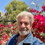 Peter Dubinski's Instagram, Twitter & Facebook