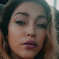 50+ perfiles de «Debora»