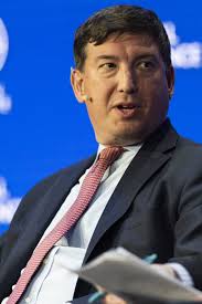 Apollo sets aside equity fall to boost its income