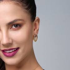 Brinco Orgânico com Pedra Natural Ágata Cinza Semijoia Banhado a Ouro 18K  Sandra Dourado