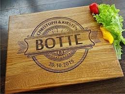 Personalisiertes Schneidebrett Handgefertigt Mit Monogramm Fr Hst Cksbrettchen Hochzeit Geschenke F R Personalisiertes Schneidebrett Schneidebrett