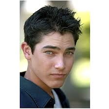 Amazon.com: 7th Heaven 8 x 10 Photo Tyler Hoechlin/Martin Brewer Headshot  Gorgeous Eyes! kn : Arte Coleccionable y Bellas Artes