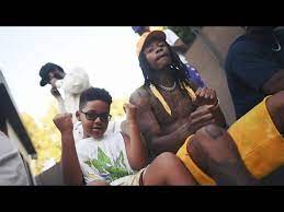 Soy un perro grande, cariño, estoy ladrando de vuelta (ladrando de vuelta). Wiz Khalifa Smoke Screen That S Us Ft Bootsyano Official Music Video Youtube