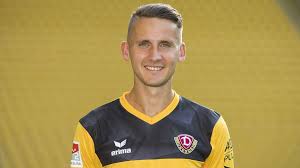 Böhmermann halt dein dummes wessimaul. Halt Dein Dummes Wessimaul Jan Bohmermann Von Dresden Fans Angefeindet Sportbuzzer De