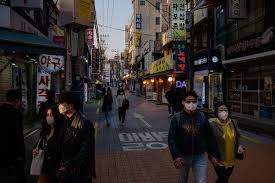A proper noun refers to the name of a person, place, or thing. Asi Soluciono Corea Del Sur La Escasez De Mascarillas The New York Times
