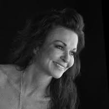 Tonya Compton's Instagram, Twitter & Facebook