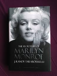 Book Review: Andre de Dienes, Marilyn