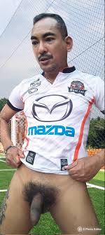 🔞Sluts guy cock🥒✈️ on X: นักฟุตบอลควยดำ t.coFf0hH279OI  X