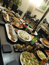 Apres 8 Ans D Etude Ma Grande Soeur Viens Enfin De Pre Idee Repas Original Buffet Froid Anniversaire Idee Aperitif Dinatoire