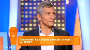 Le champion répartit quatre questions, une par candidat qui répond oralement. Une Question Sur Helene Segara Dans Tout Le Monde Veut Prendre Sa Place Le Monde De Cemyprod
