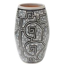 World Menagerie Warrensburg Macapa Lines Ceramic Decorative Table Vase In 2020 Vases Decor Hand Painted Ceramics Table Vases