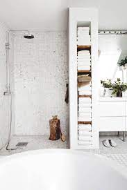 Mosaico Bagno 100 Idee Per Rivestire Con Stile Bagni Moderni E Classici Arredamento Piccolo Bagno Arredamento Bagno Bagno Piccolo