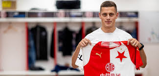 Oficiální stránka tomáše holeše, obránce klubu sk slavia praha. Posila Tomas Holes Sk Slavia Praha