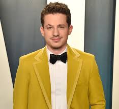 Girlfriend's song is even predicted to be a bomb in 2020. Charlie Puth Comparte Su Foto Mas Sexy Y Revoluciona Las Redes Sociales Big Bang Los40