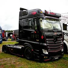56 Mentions J Aime 0 Commentaires Thomas Schiller Thomas Schiller Sur Instagram Mercedes Truck Mercedes Benz Trucks Mercedes