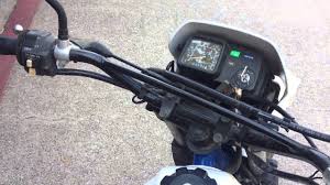 It was presented in 1982 as a pure trial but after a few years there were some versions of the 125cc engine. Suzuki Dr 125 Se Review History Specs Bikeswiki Com Japanese Motorcycle Encyclopedia