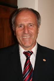 Zwei Generationen in der Firma! Konflikt vorprogrammiert?