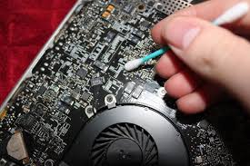 How do circuit boards get dirty? How To Use Isopropyl Alcohol For Electronics Cleaning Worldofchemicals